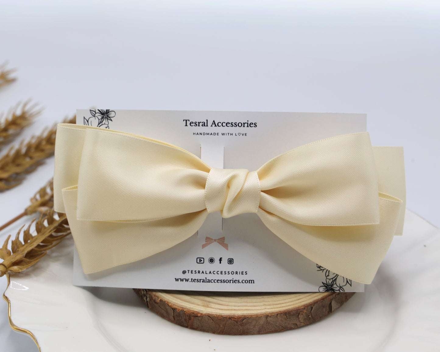 Diana Bow- Ivory