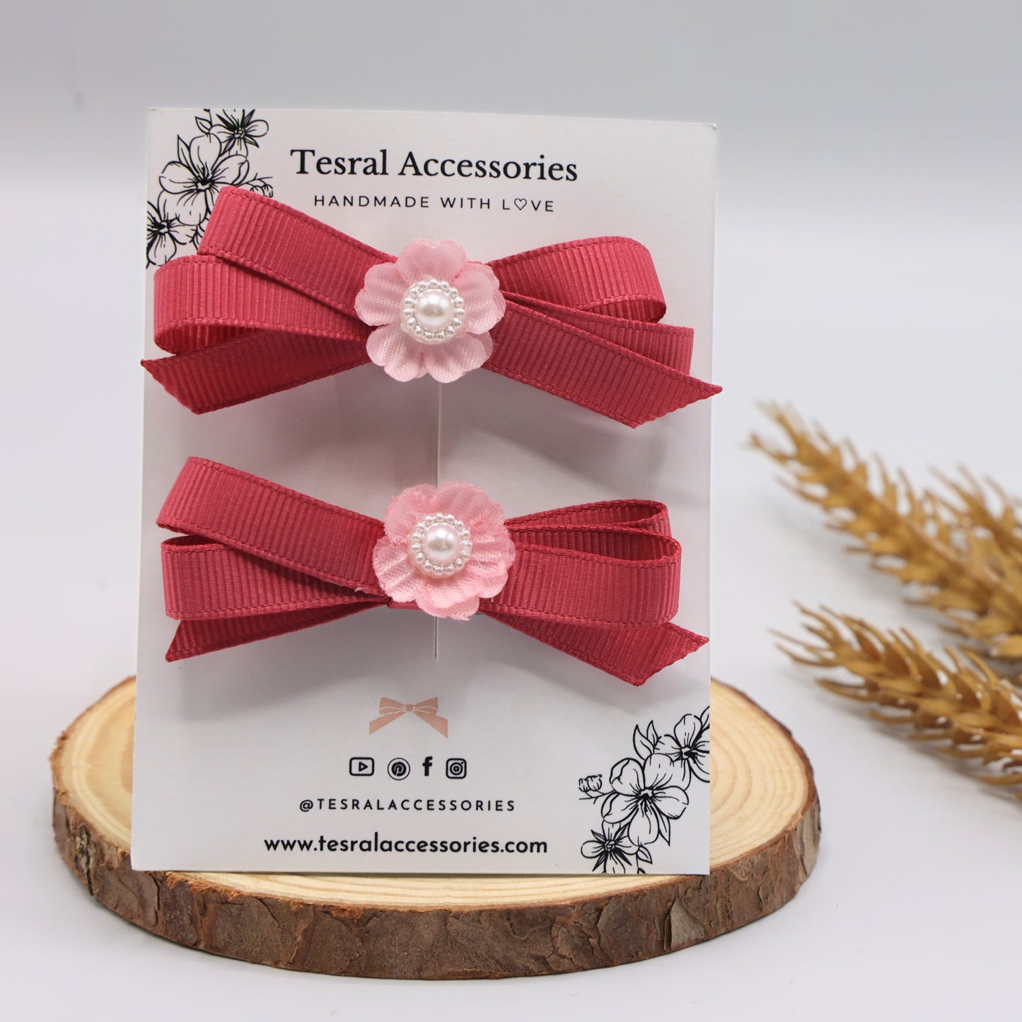 Pink Picnic Hair Bow for kids by Tesral, neat colonial pink grosgrain ribbon hair bow on 4.5 cm alligator clip with pearly flower centerpiece, perfect for daily wear.