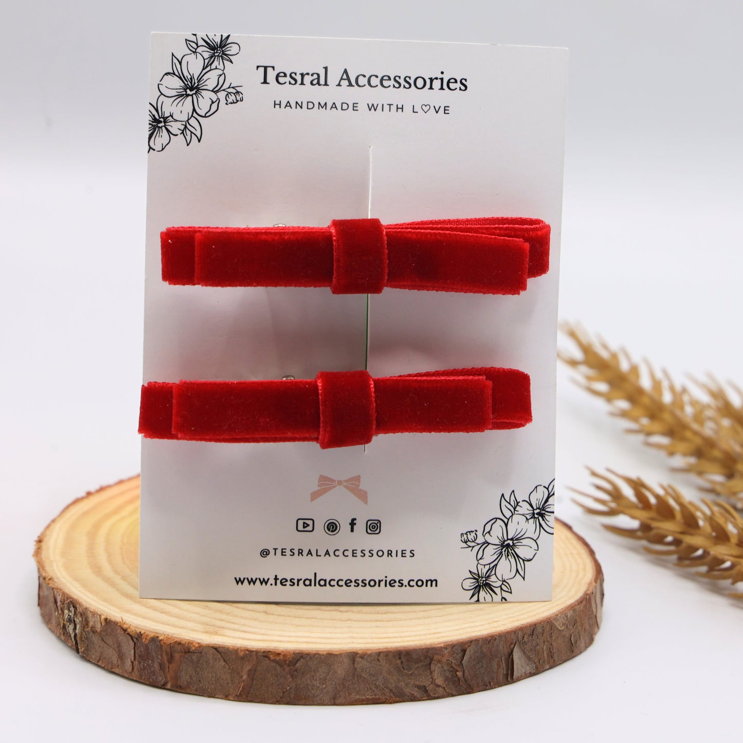 Tesral Accessories Red Velvet Twin Bow hair clips for kids, set of two handmade luxe velvet bows with 4.5 cm alligator clips, ideal for winter and holiday hairstyles.